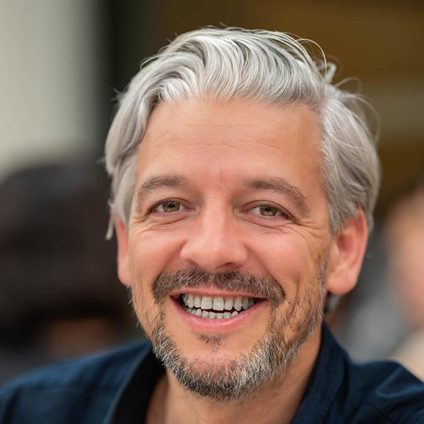 ギレルメ・ファリア 氏 | 共同創業者 兼 COO -Luxclusif by Farfetch